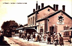 2754- Tiaret - Gare - Arrivee du Train